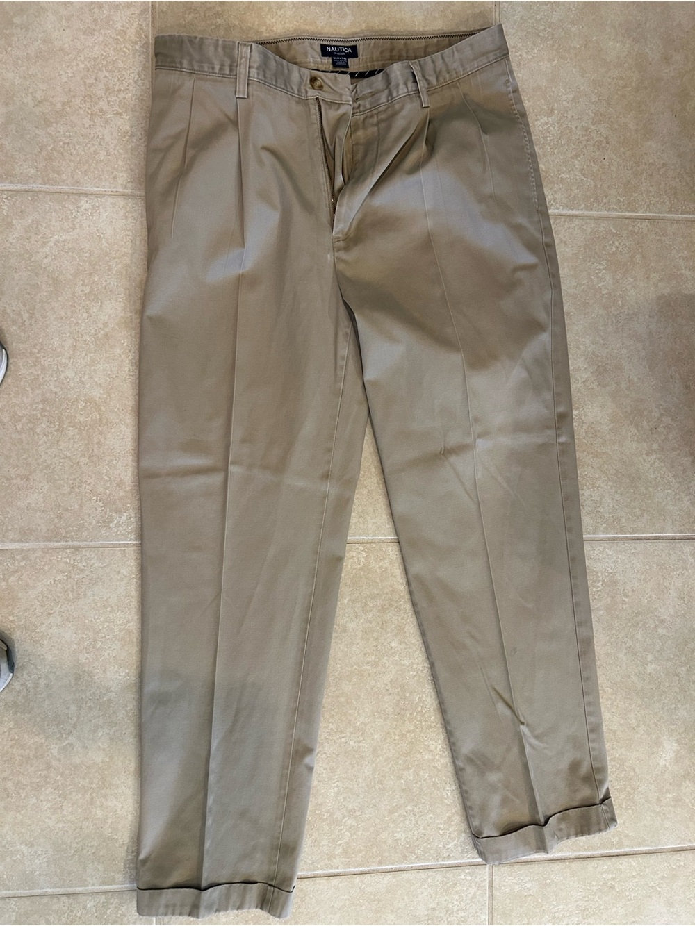Nautica Men's Tan Pleated Chino Pants